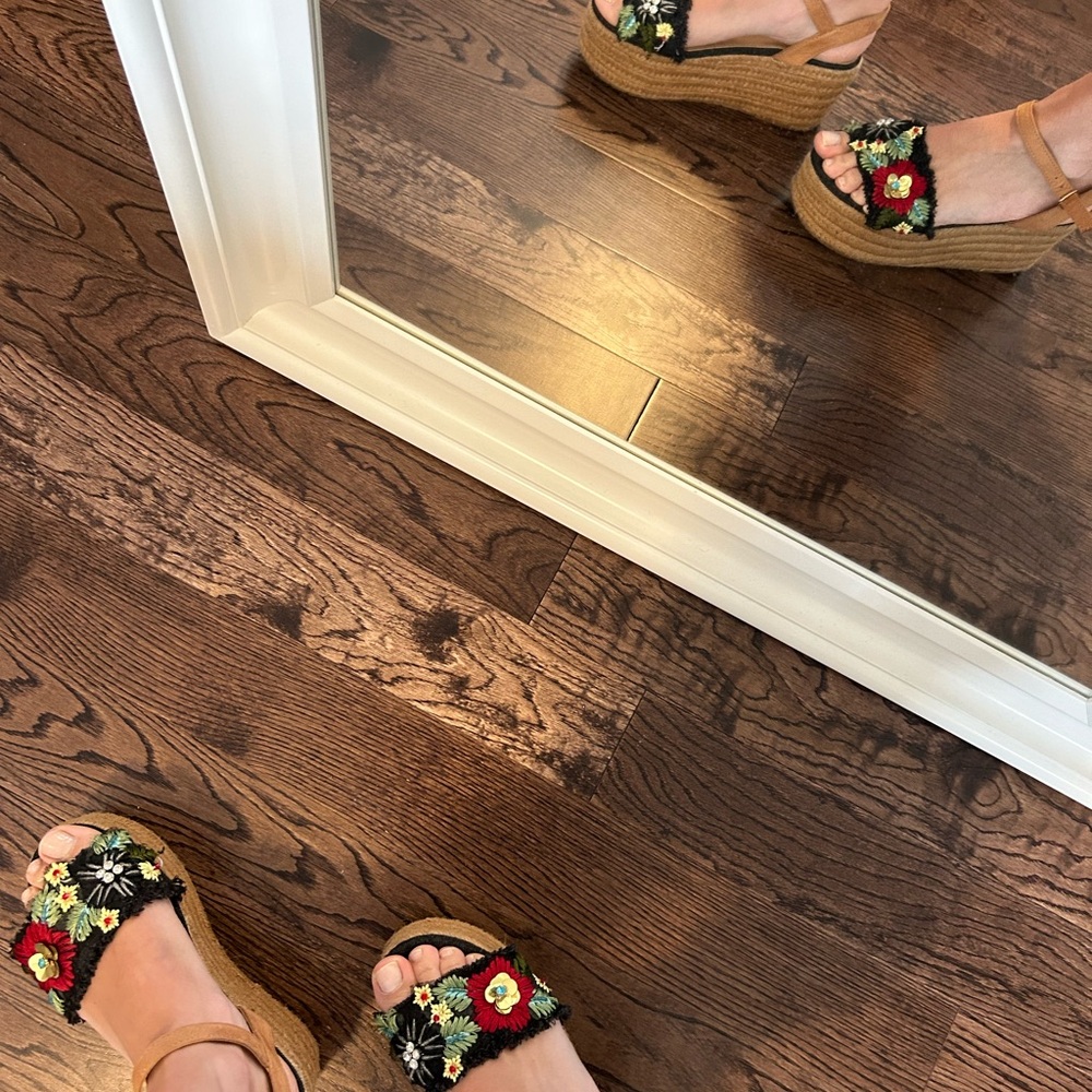 Italian Sandals - Picture 6 of 8